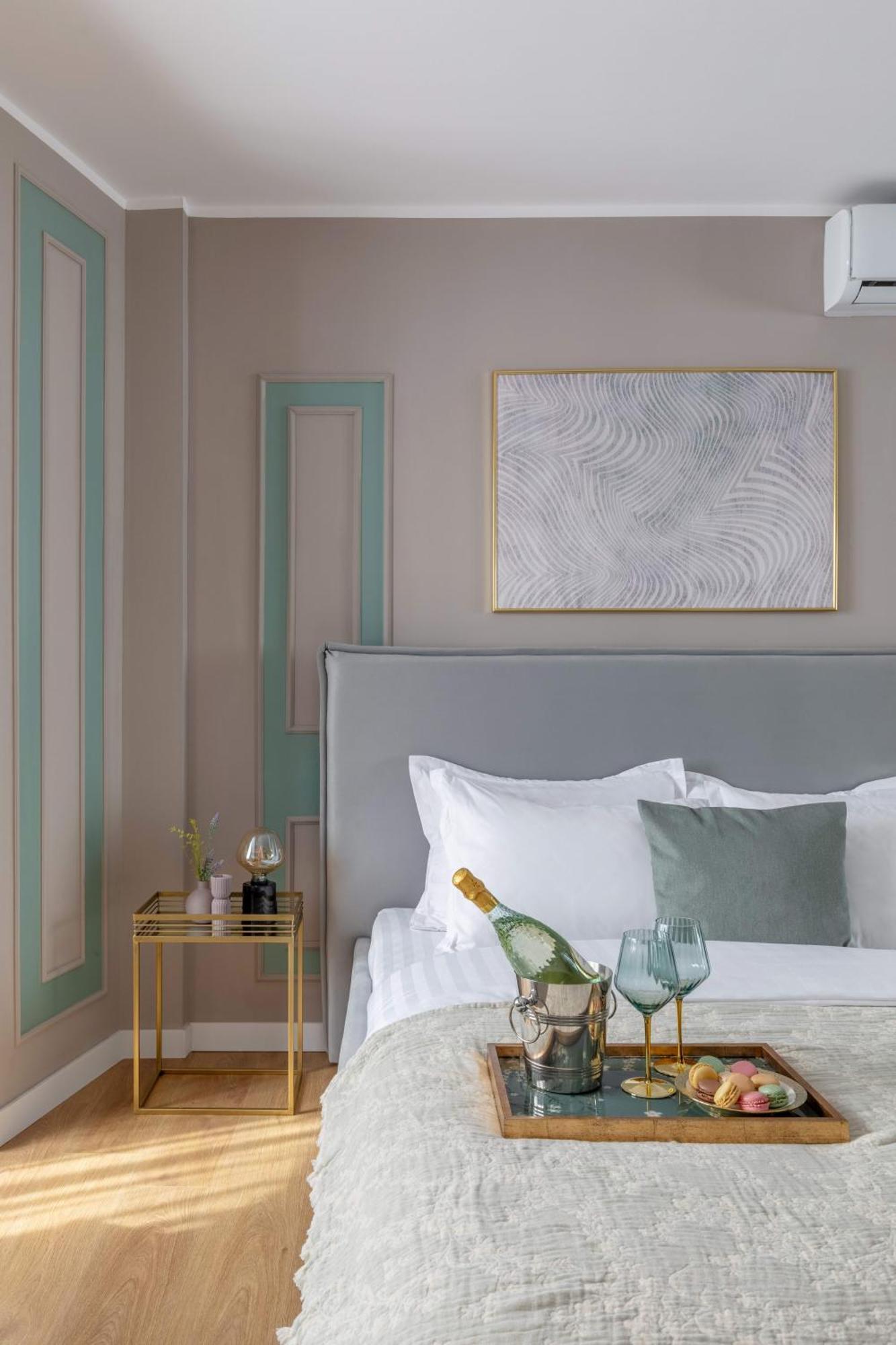 Holt - Sublime Minty Green 1Br On The Park Бухарест Экстерьер фото
